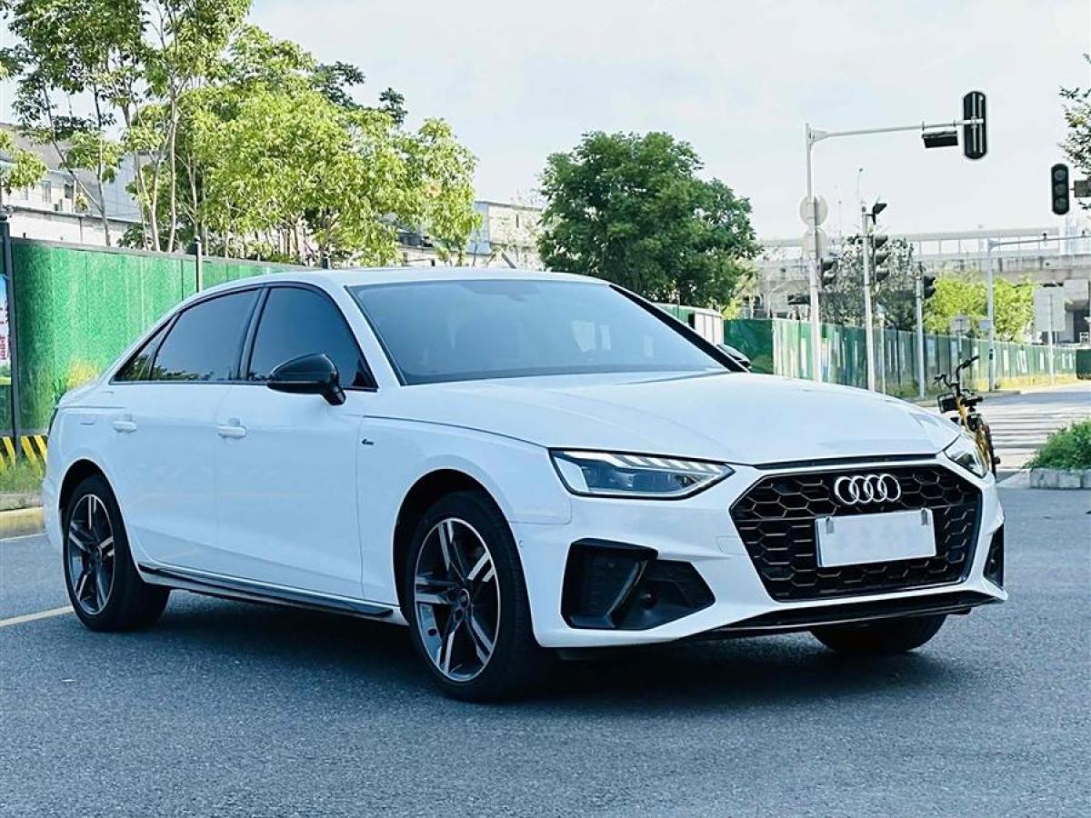 2022年3月奧迪 奧迪A4L  2022款 40 TFSI 豪華動(dòng)感型