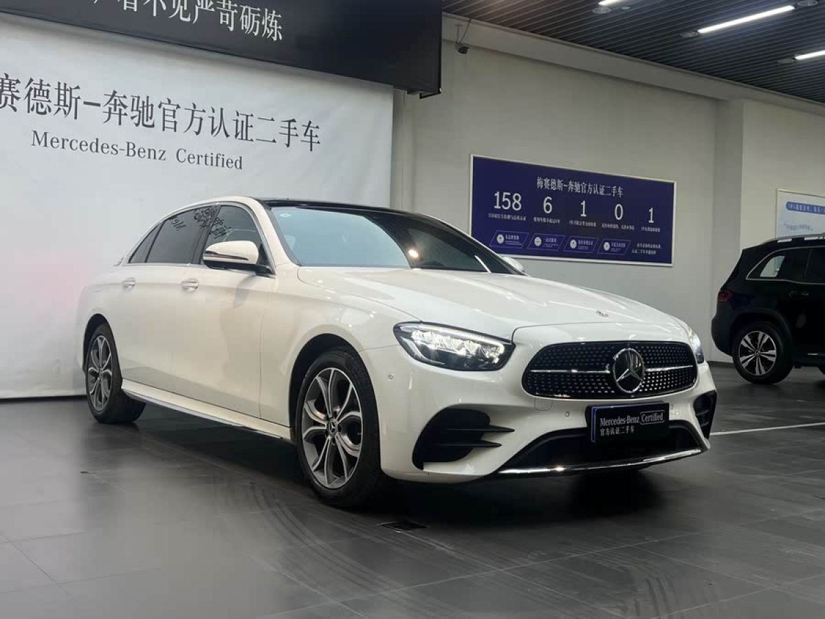奔馳 奔馳E級(jí)  2022款 改款二 E 300 L 運(yùn)動(dòng)豪華型圖片