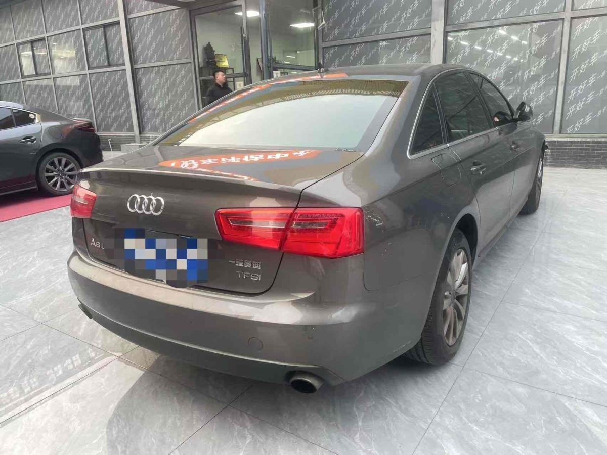 奧迪 奧迪A6L  2015款 TFSI 百萬(wàn)紀(jì)念智領(lǐng)型圖片