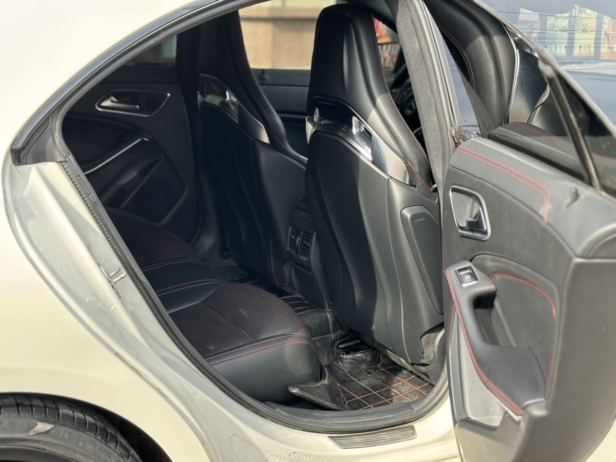 奔驰 奔驰CLA级AMG  2016款 AMG CLA 45 4MATIC图片