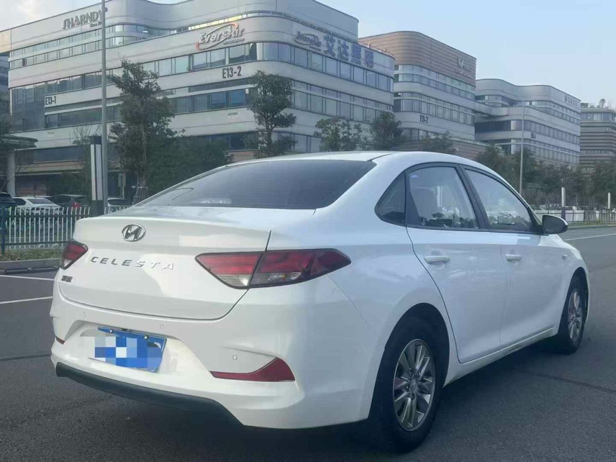 現(xiàn)代 悅動  2018款 1.6L 自動悅目版GL圖片