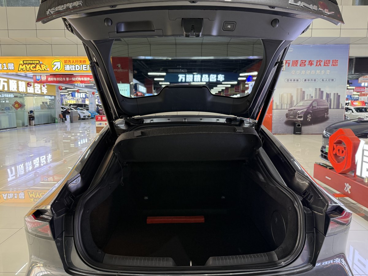 長(zhǎng)安 長(zhǎng)安UNI-V  2022款 1.5T 智慧領(lǐng)航型圖片