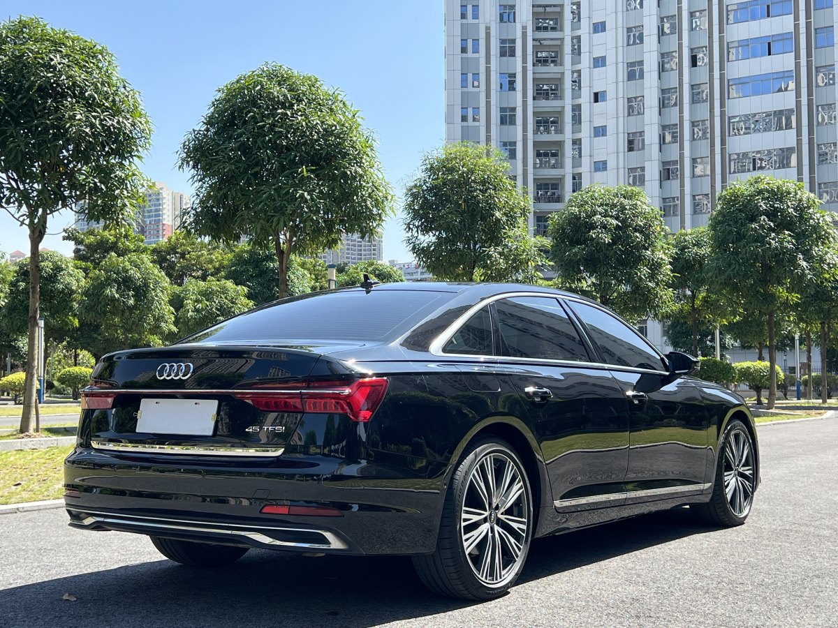 奧迪 奧迪A6L  2023款 改款 45 TFSI quattro 臻選致雅型圖片