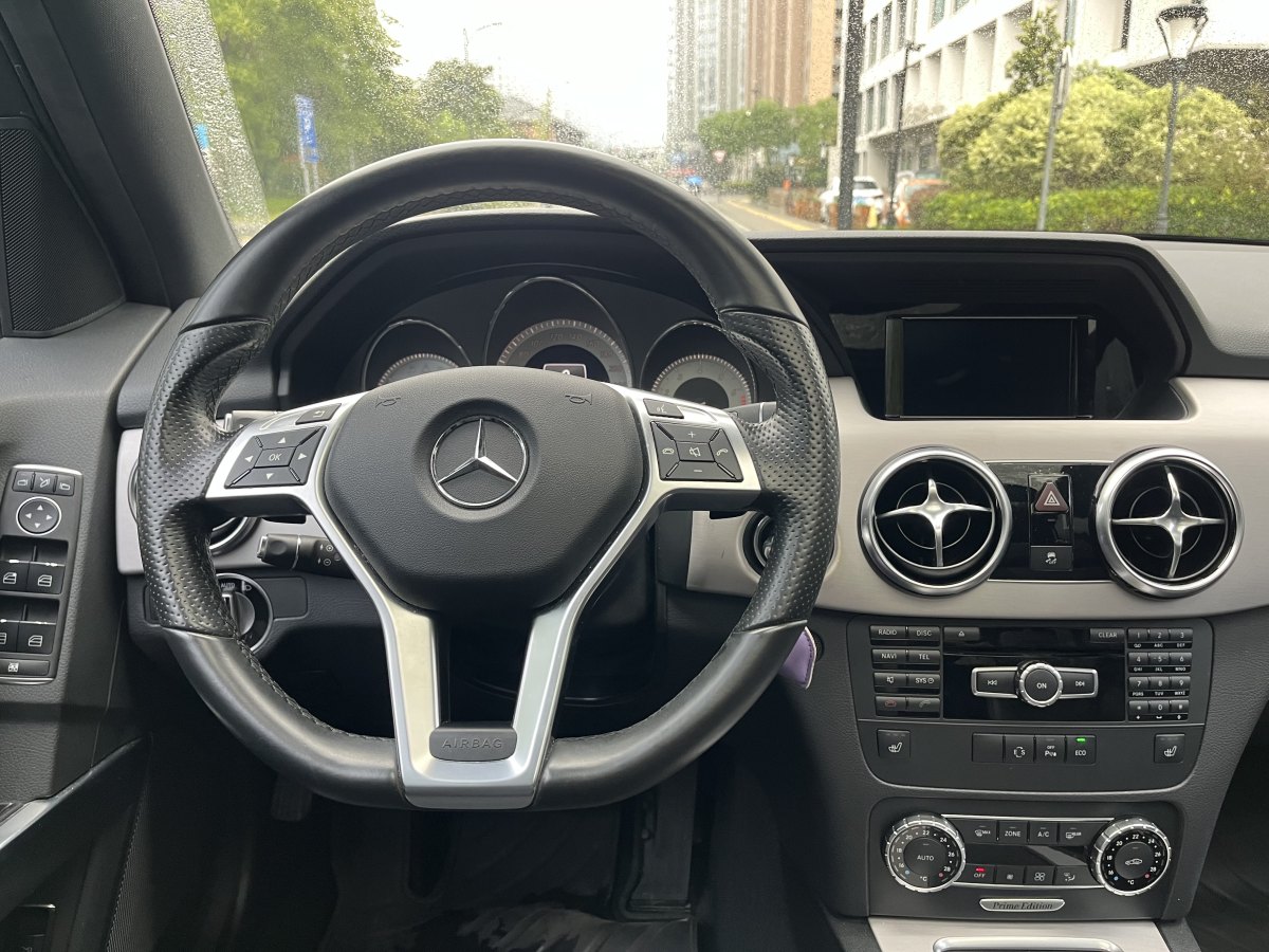 奔馳 奔馳GLK級  2015款 GLK 260 4MATIC 時(shí)尚型 極致版圖片