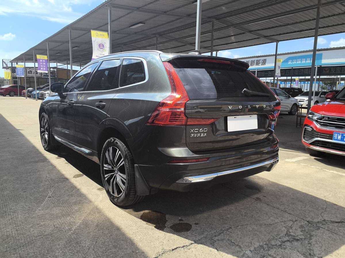 沃爾沃 XC60  2022款 B5 四驅(qū)智逸豪華版圖片