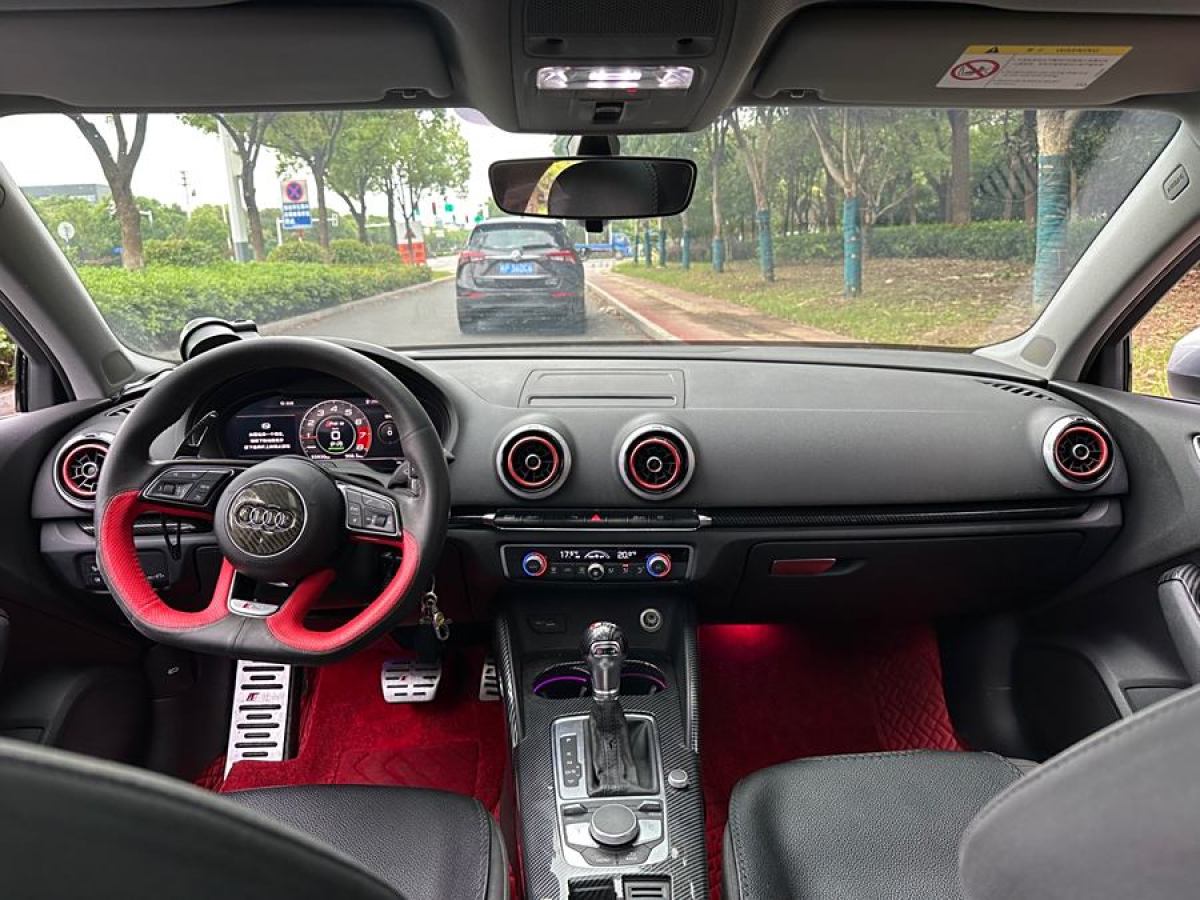 奧迪 奧迪A3  2019款 Limousine 35 TFSI 運(yùn)動(dòng)型 國(guó)VI圖片