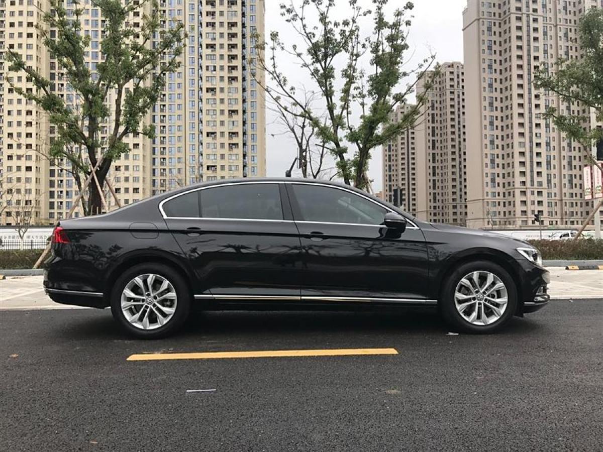 大眾 邁騰  2018款 改款 330TSI DSG 豪華型圖片