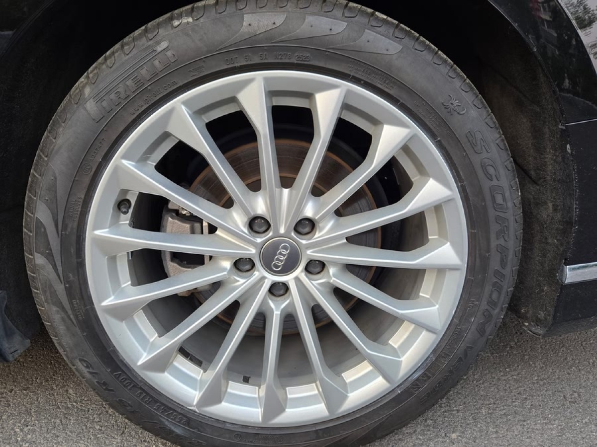 奧迪 奧迪A8  2023款 A8L 45 TFSI quattro 豪華型圖片