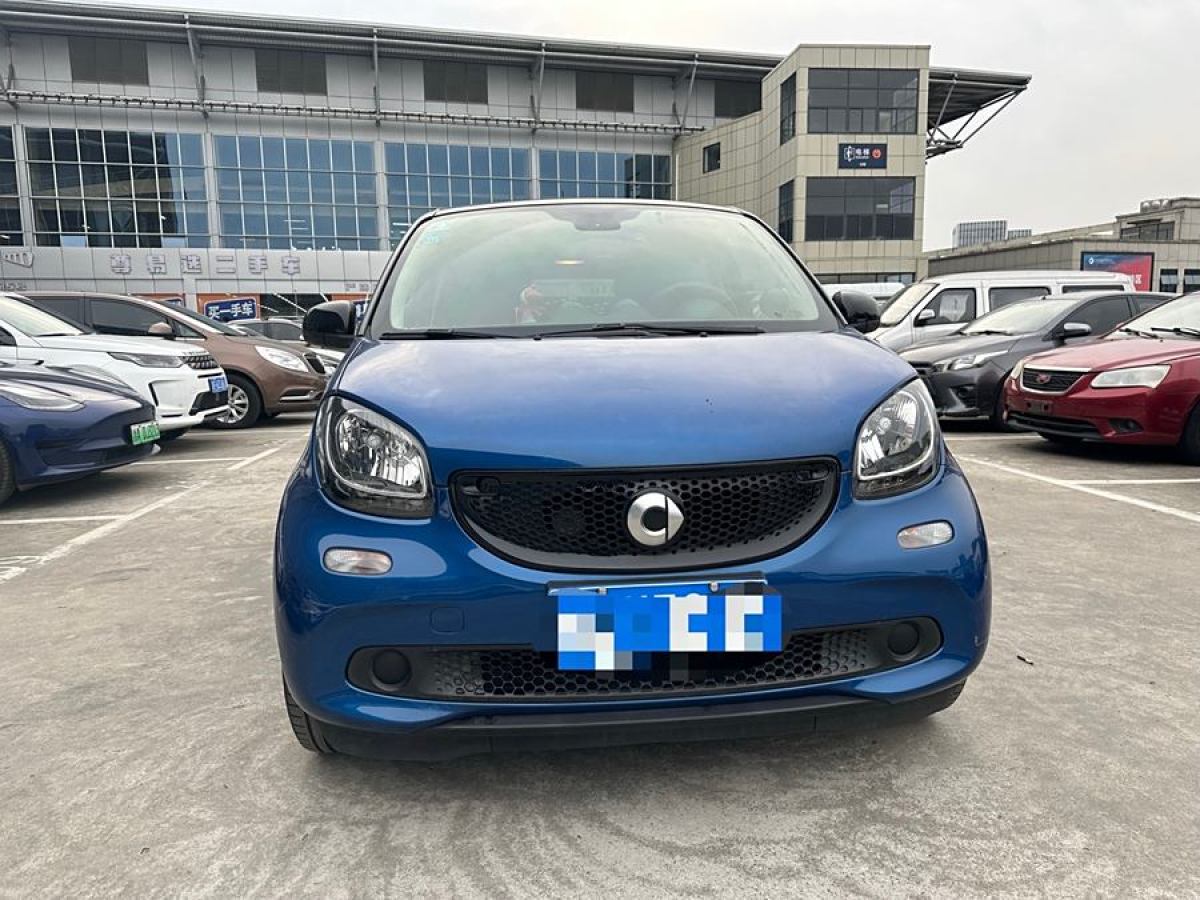 smart forfour  2016款 1.0L 52千瓦激情版圖片