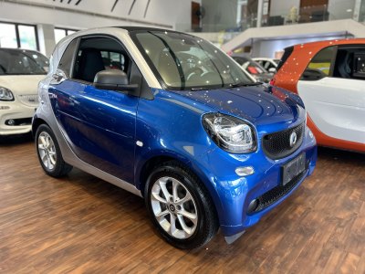 2017年1月 smart fortwo 1.0L 52千瓦硬顶灵动版图片