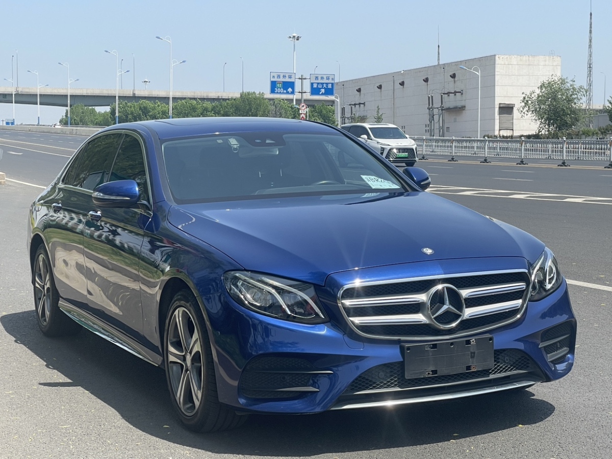 奔馳 奔馳E級  2016款 E 200 L 運動型圖片