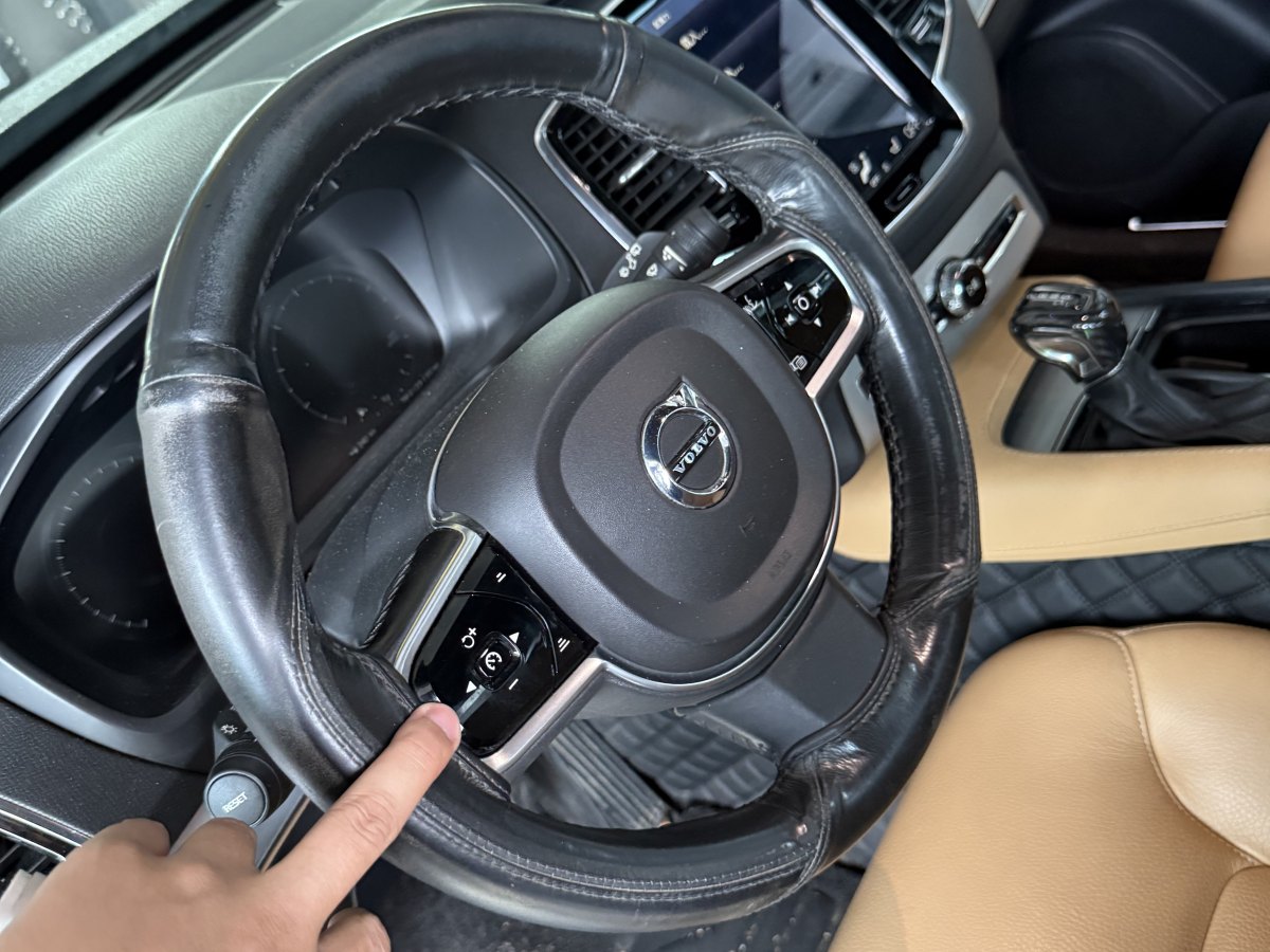 沃爾沃 XC90  2018款 T6 智逸版 7座圖片