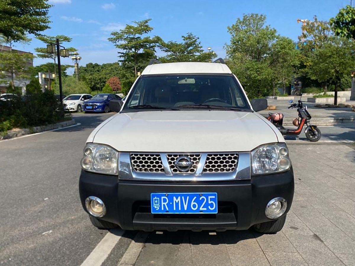 日產(chǎn) ZN廂式車  2013款 2.4L四驅(qū)標(biāo)準(zhǔn)型5座圖片