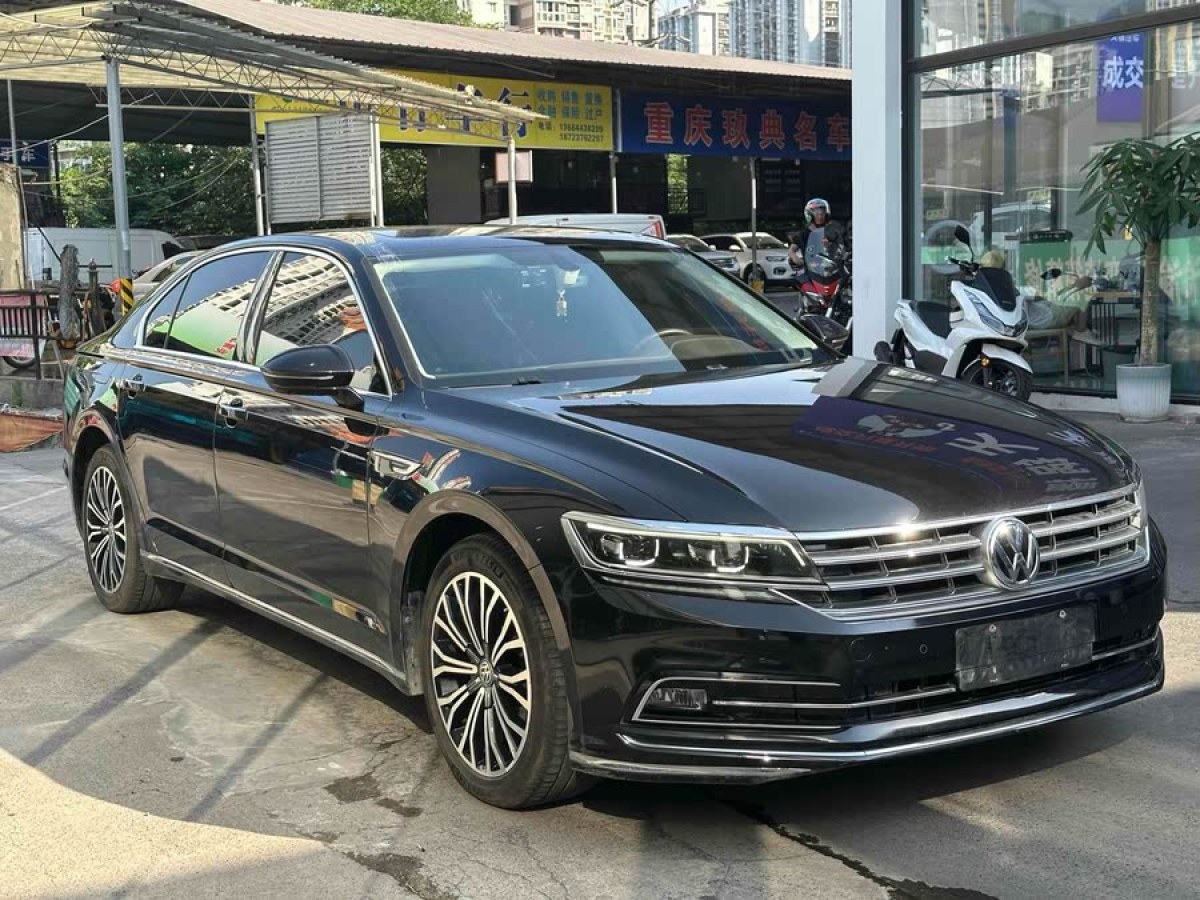 大眾 輝昂  2018款 改款 380TSI 兩驅(qū)豪華版圖片