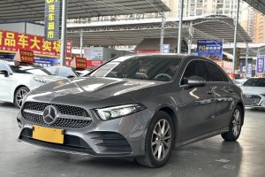 奔驰A级 奔驰 改款 A 200 L 运动轿车动感型