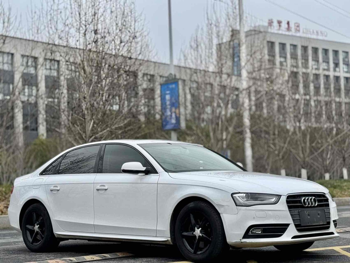 奧迪 奧迪A4L  2015款 35 TFSI 自動標準型圖片