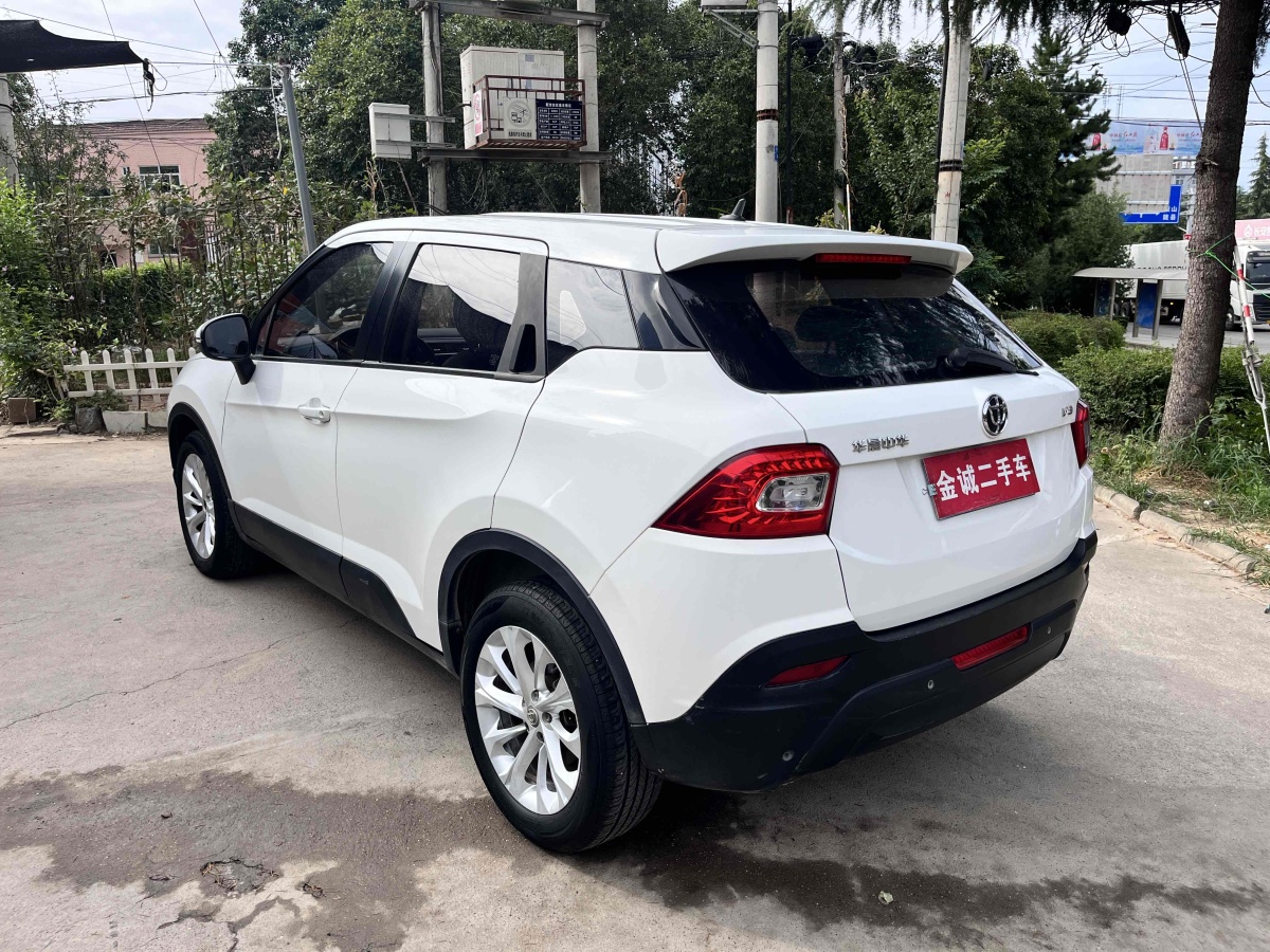 中華 V3  2019款  1.5L 手動(dòng)舒適型圖片