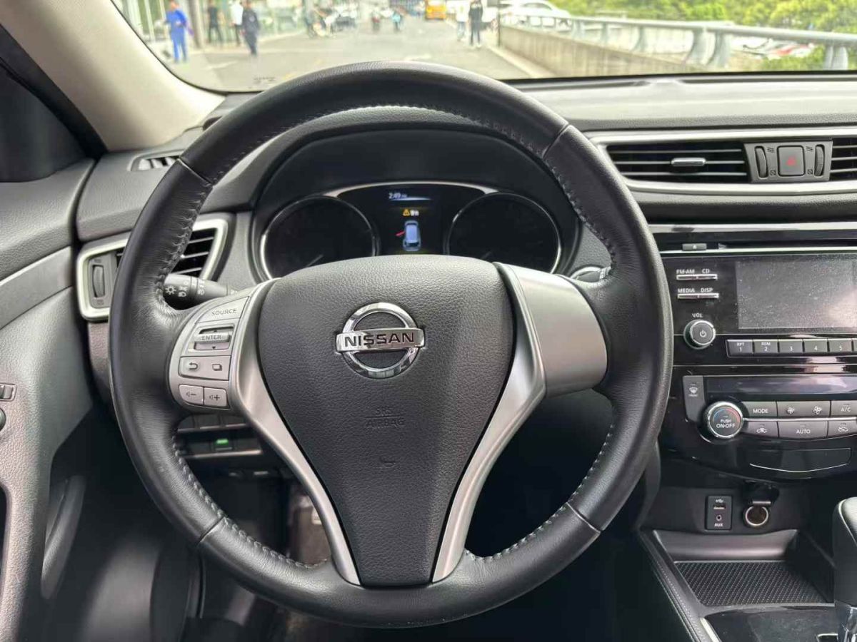 日產(chǎn) 奇駿  2015款 2.0L CVT舒適MAX版 2WD圖片