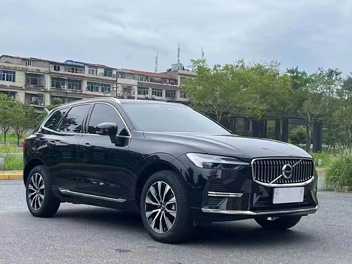 沃爾沃 XC60  2024款 B5 四驅(qū)智逸豪華版圖片