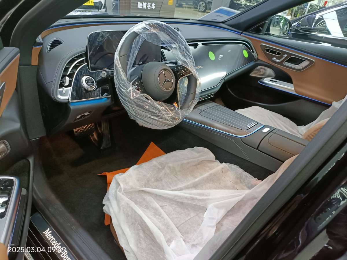 奔馳 奔馳E級(jí)  2025款 E 300 L 豪華型圖片