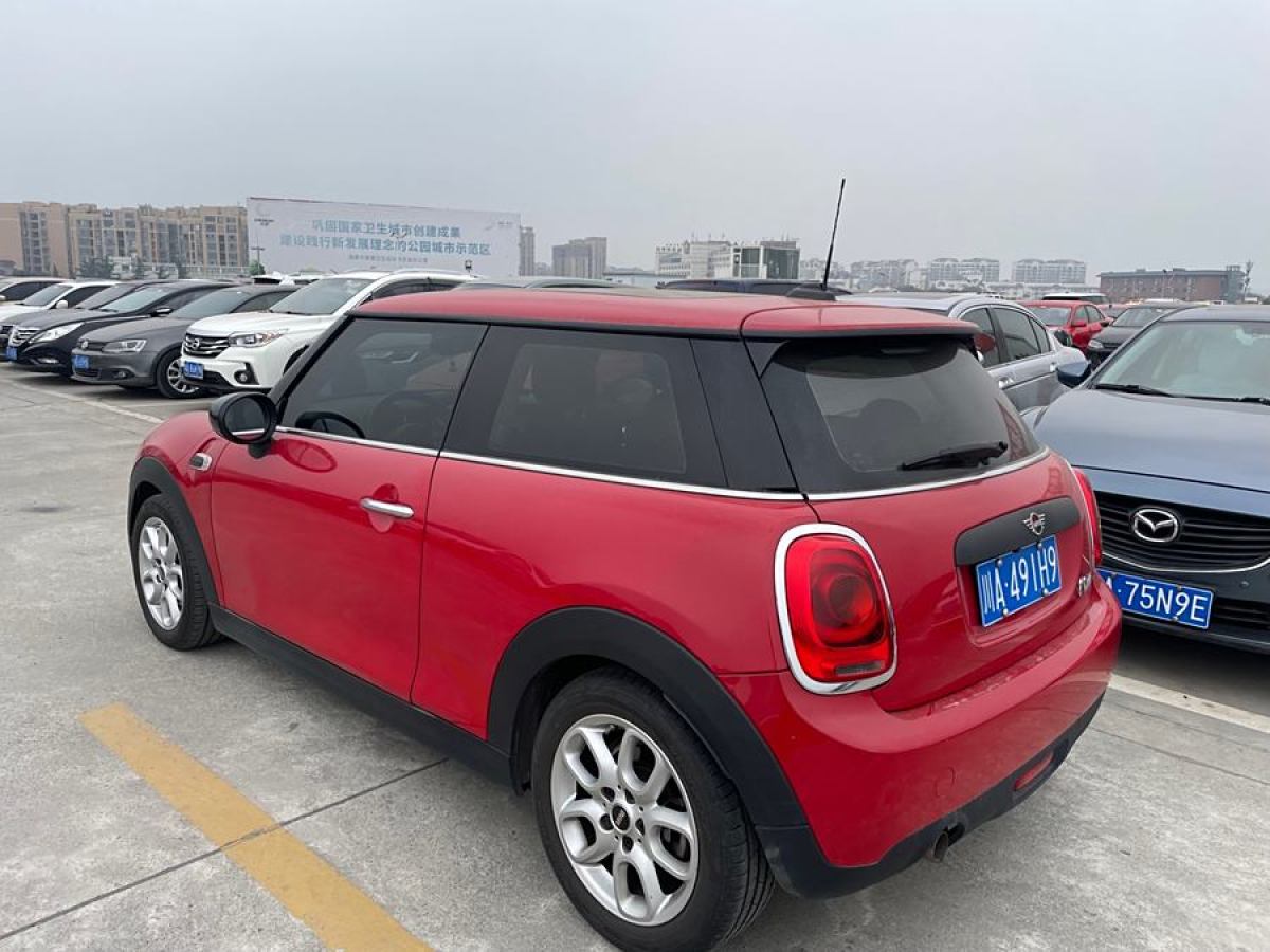 2020年12月MINI CLUBMAN  2021款 1.5T ONE