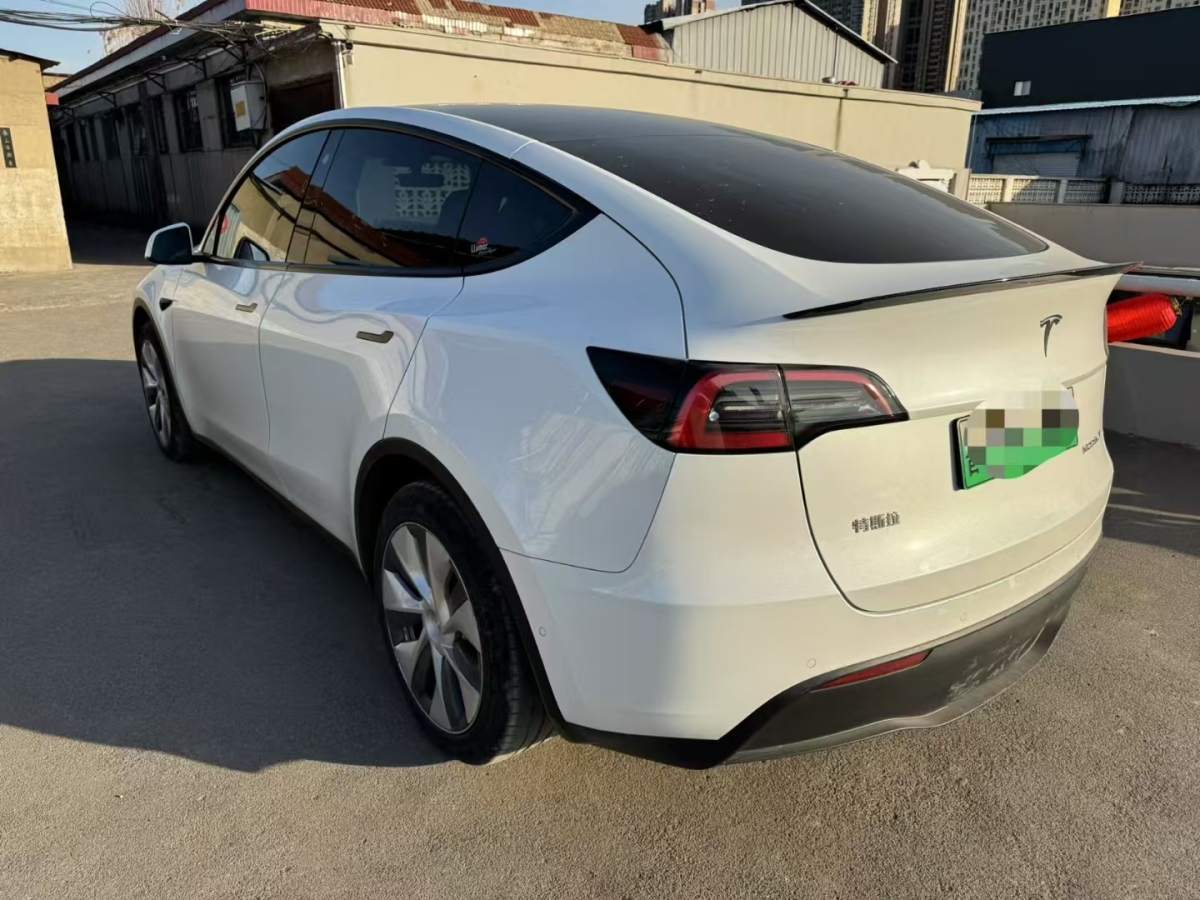 特斯拉 Model 3  2022款 后輪驅(qū)動版圖片