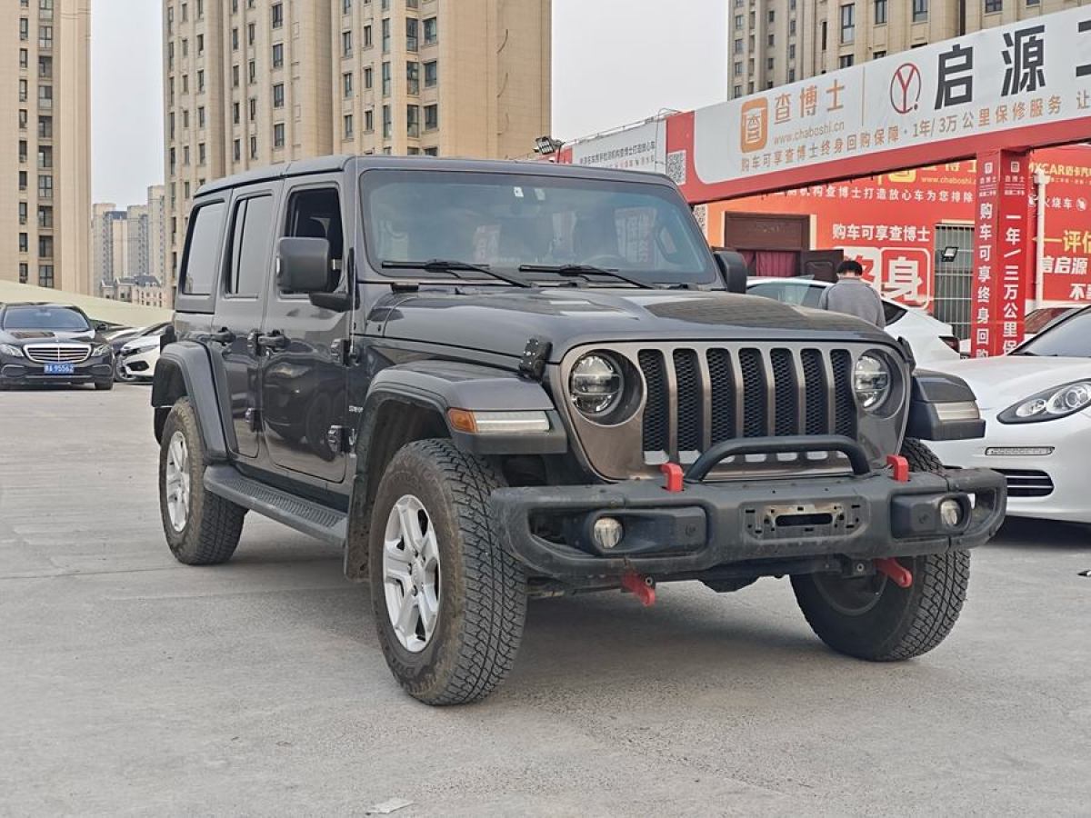 Jeep 牧馬人  2019款 2.0T Sahara 四門版 國(guó)VI圖片