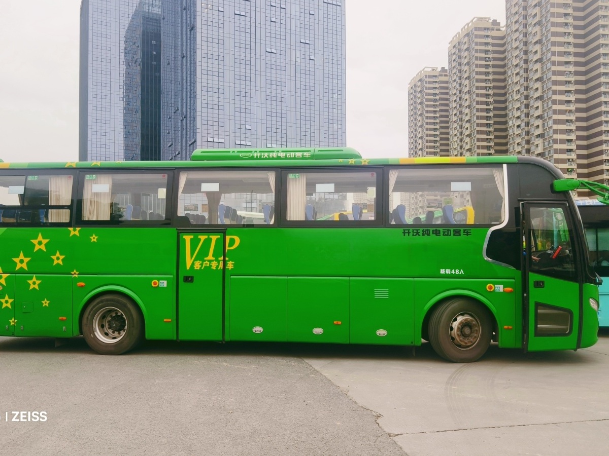 多台全国可落户有公告48座南京金龙开沃6117电车图片