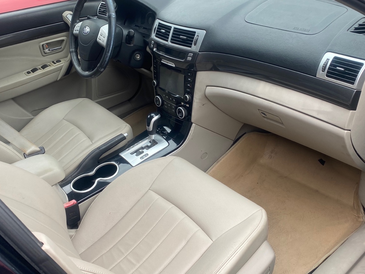 奔騰 B70  2012款 1.8L 自動時尚型圖片
