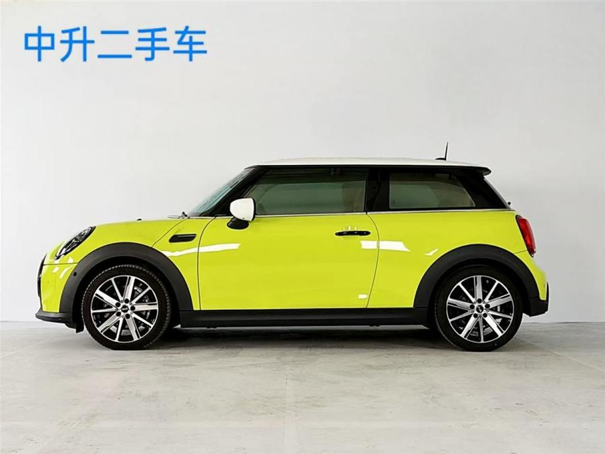 MINI MINI  2023款 改款 1.5T COOPER 藝術(shù)家圖片