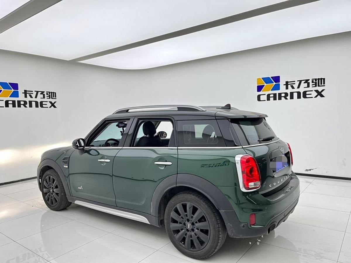 MINI COUNTRYMAN  2018款 1.5T COOPER ALL4 藝術(shù)家圖片