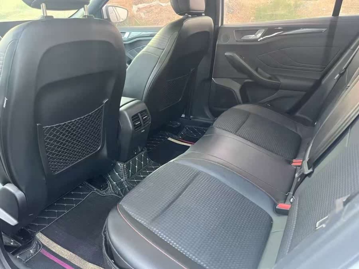 福特 ?？怂? 2021款 兩廂 EcoBoost 180 自動(dòng)ST Line圖片