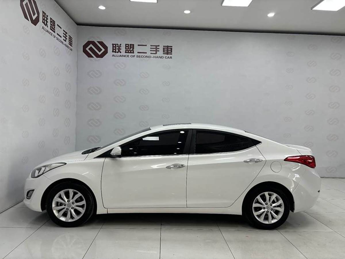 現(xiàn)代 朗動  2012款 1.6L 自動尊貴型圖片