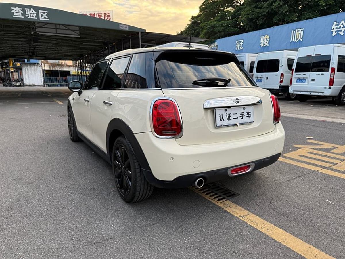 MINI MINI  2020款 1.5T COOPER 藝術(shù)家 五門版圖片