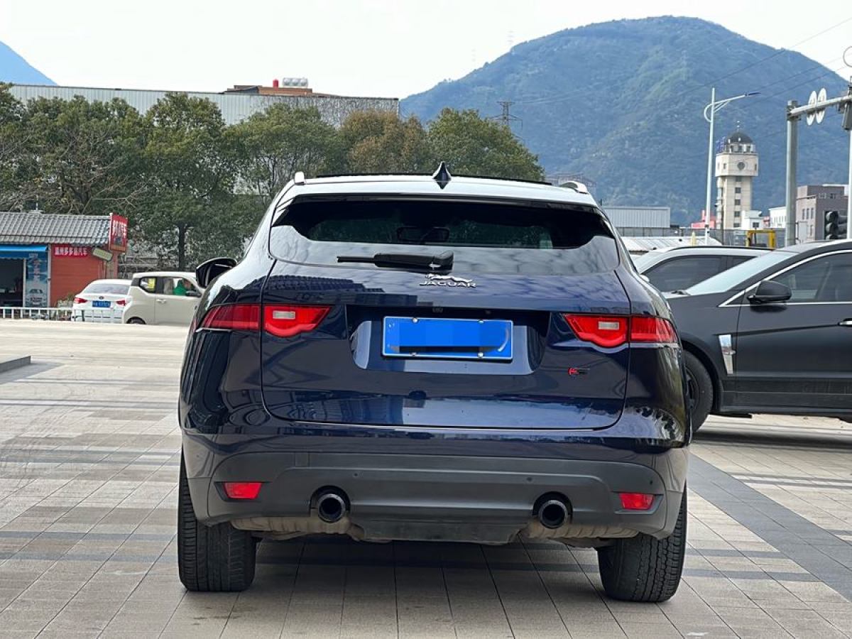 捷豹 F-PACE  2016款 2.0T 兩驅(qū)R-Sport運(yùn)動版圖片