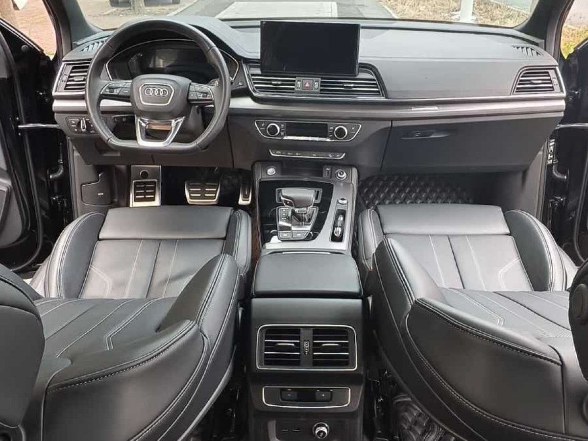 奧迪 奧迪Q5L  2024款 40 TFSI 豪華動(dòng)感型圖片