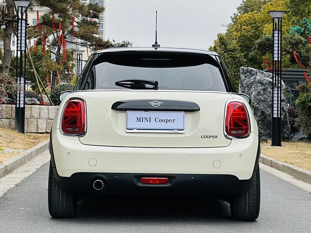 MINI MINI  2018款 1.5T COOPER 經(jīng)典派 五門版圖片