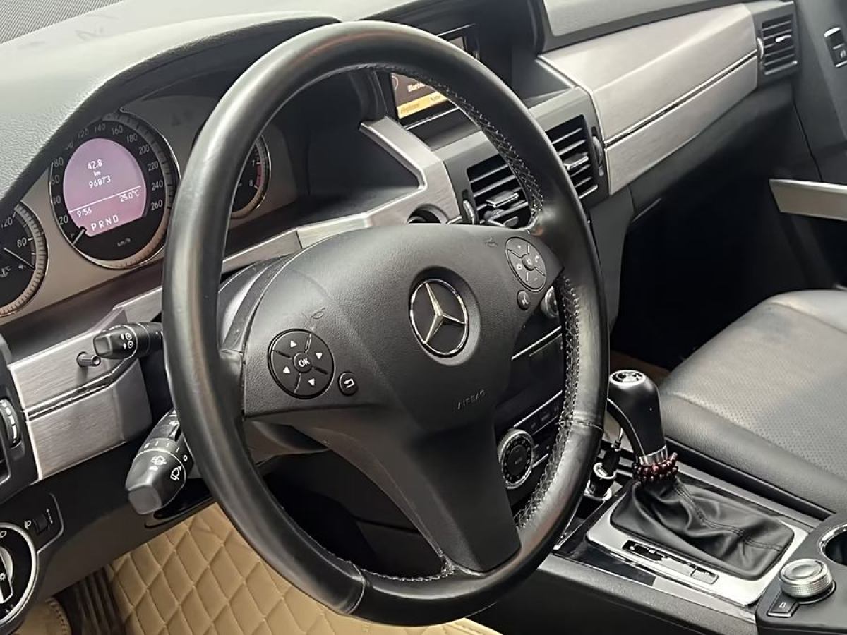 奔馳 奔馳GLK級  2011款 GLK 300 4MATIC 動感型圖片