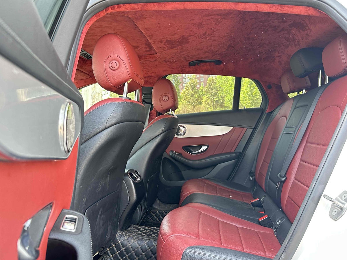 奔馳 奔馳GLC  2023款 改款 GLC 260 4MATIC 轎跑SUV圖片
