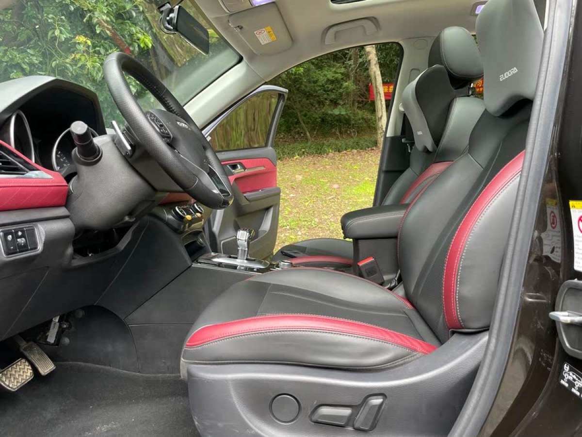 哈弗 H6 Coupe  2020款 智聯(lián)版 1.5T 自動兩驅(qū)豪華智聯(lián)型圖片