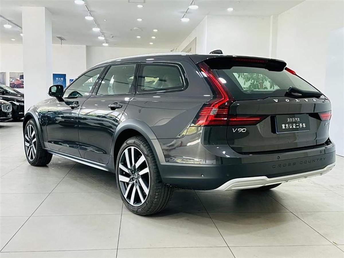 沃爾沃 V90  2024款 Cross Country B5 AWD 智尊版圖片