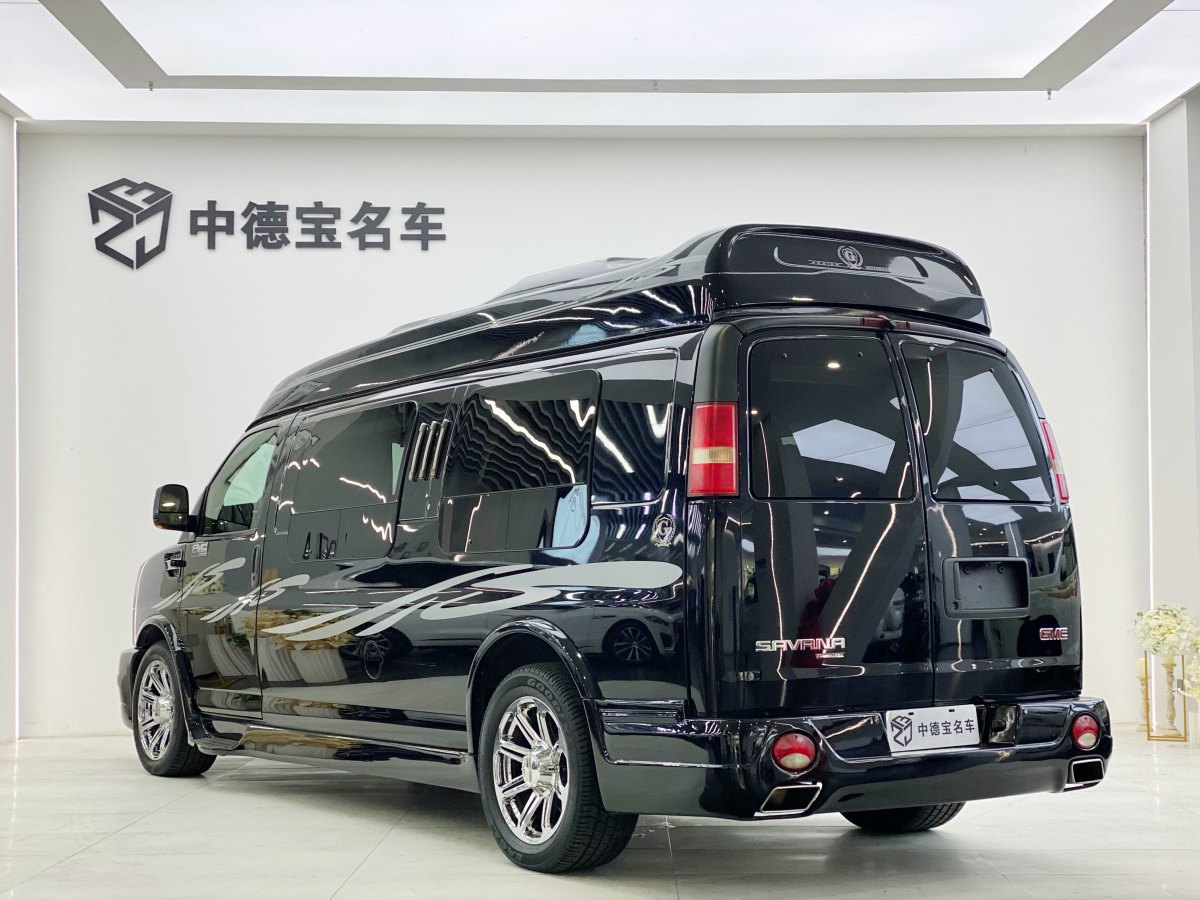 GMC SAVANA  2012款 6.0L 總裁級隱私屏版圖片