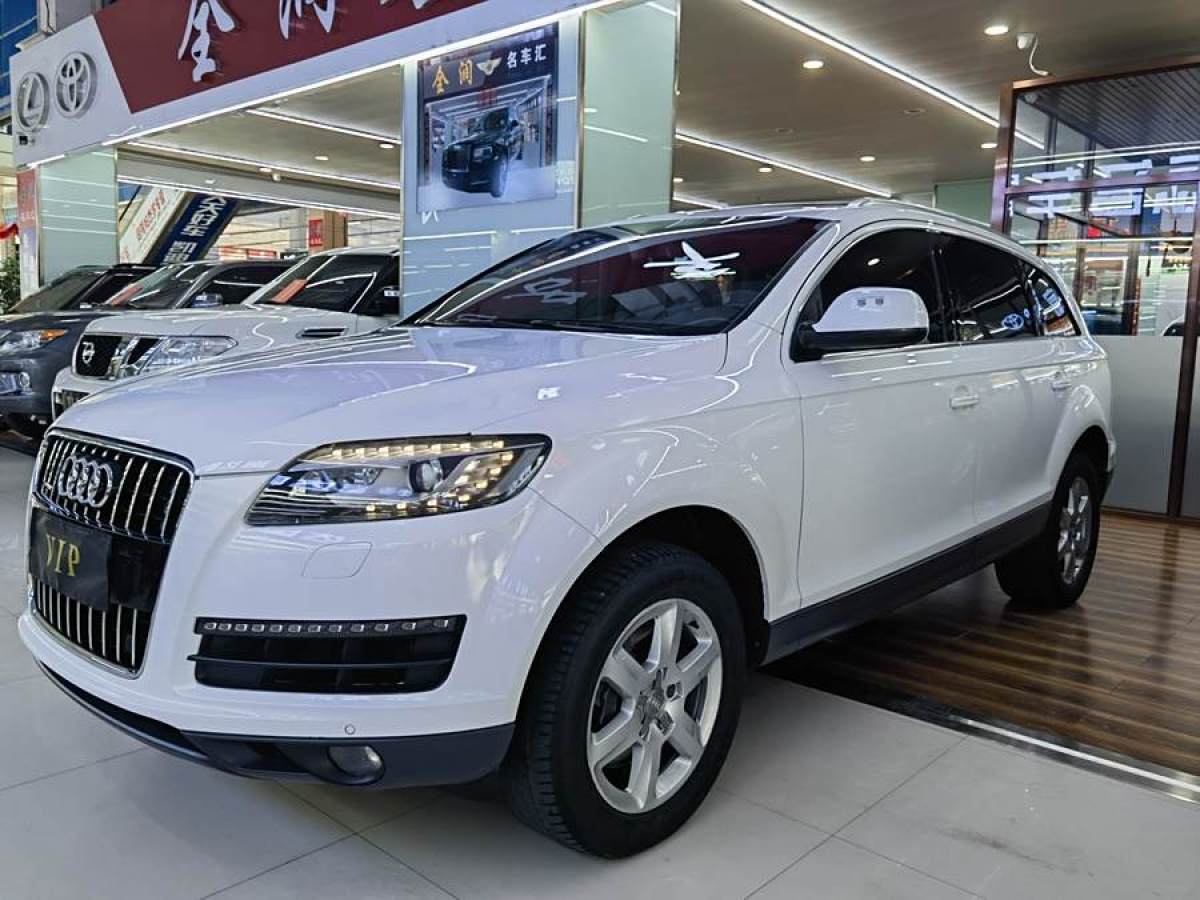 2012年11月奧迪 奧迪Q7  2012款 3.0 TFSI 進(jìn)取型(200kW)