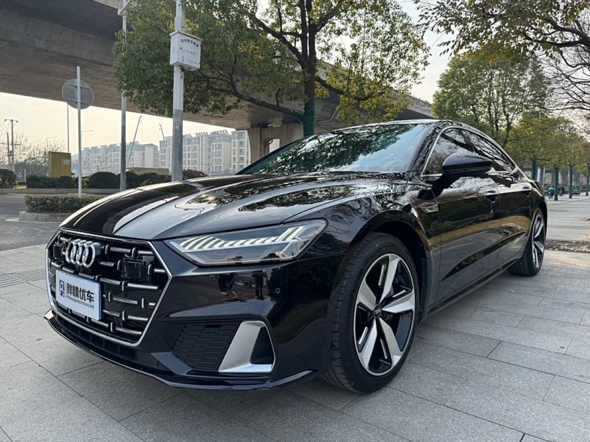 2024年1月奧迪 奧迪A7L  2024款 45TFSI S-line 筑夢(mèng)型 流晶套裝