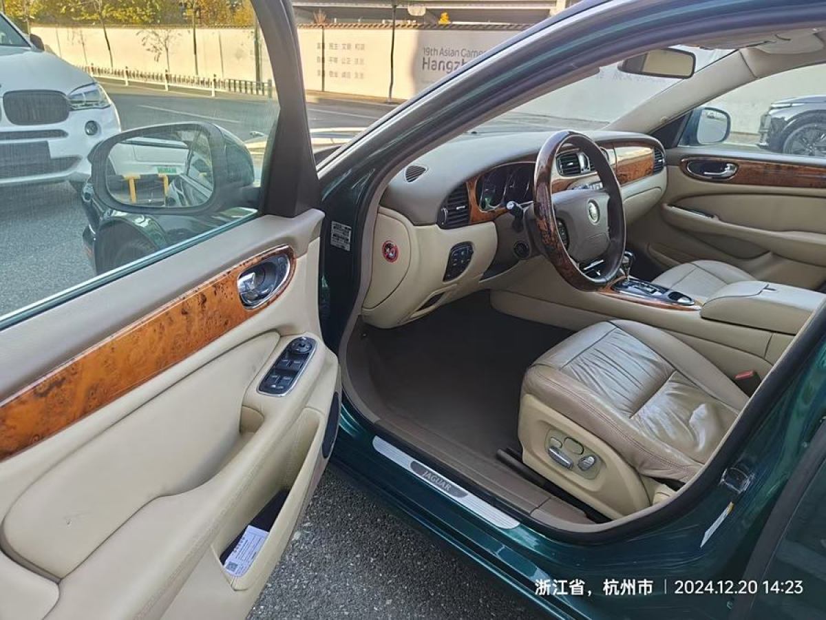 捷豹 XJ  2007款 XJ6L 3.0皇家加長版圖片