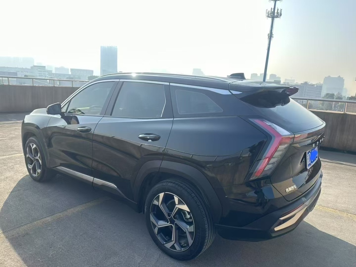 吉利 博越L  2023款 1.5TD DCT尊貴型圖片