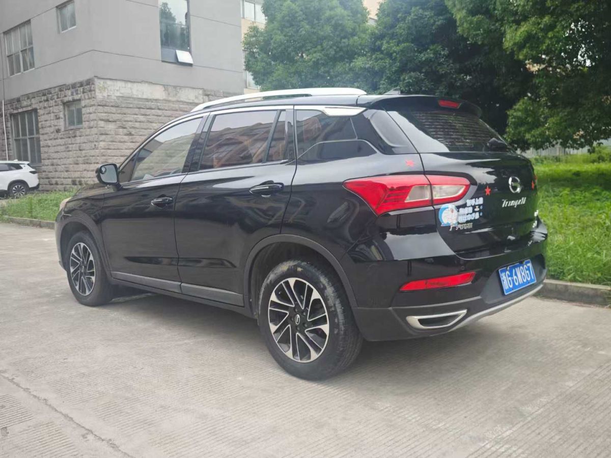 雙龍 途凌  2016款 1.6L 汽油 兩驅(qū)自動(dòng)精英版圖片