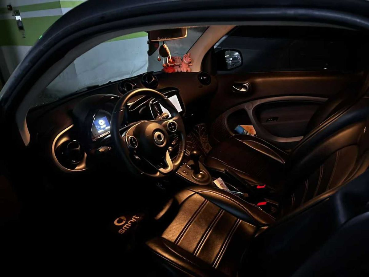 smart fortwo 圖片