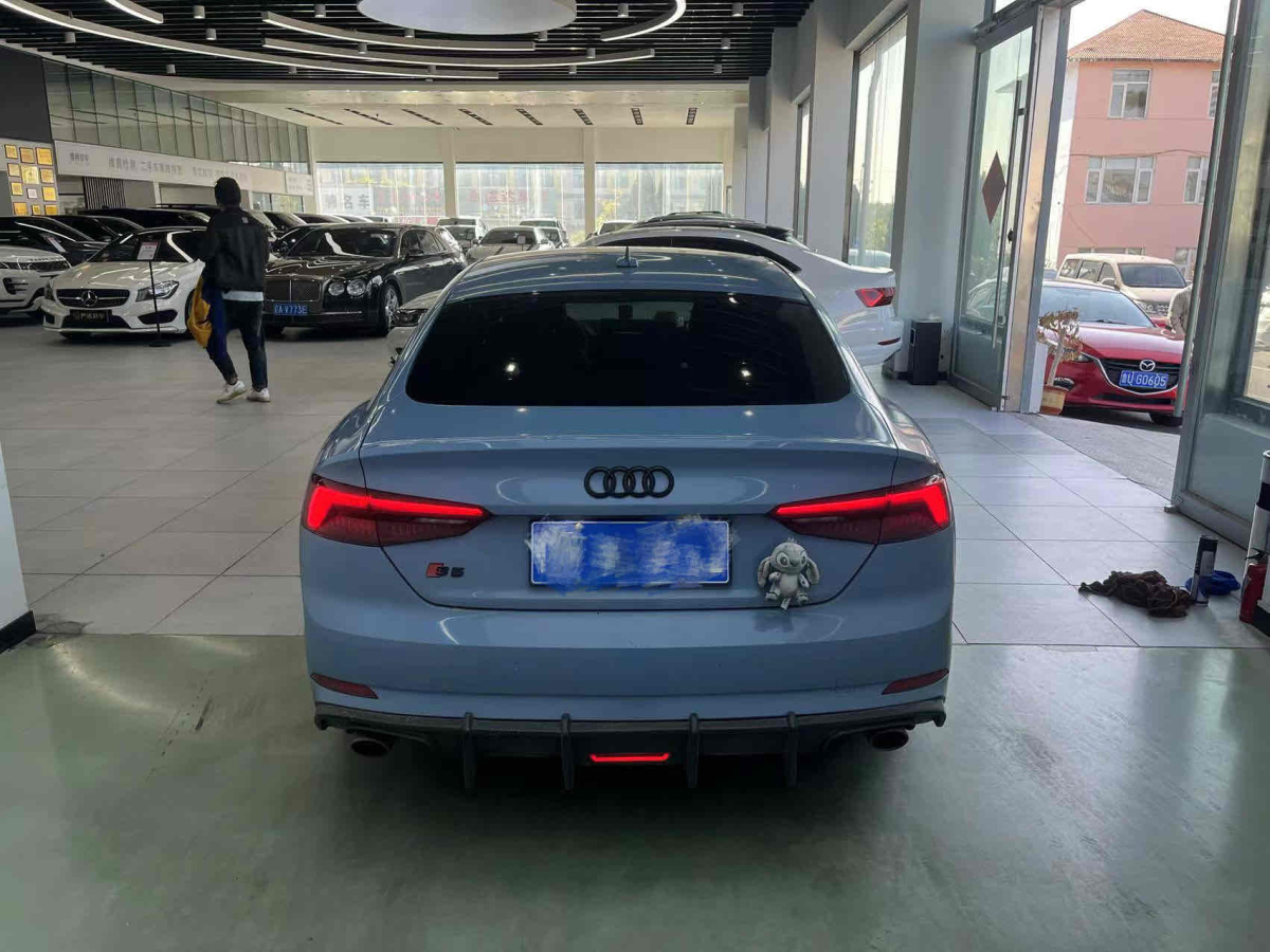 2018年4月奧迪 奧迪A5  2017款 Sportback 40 TFSI 時(shí)尚型