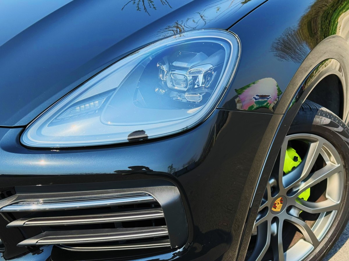 保時(shí)捷 Cayenne新能源  2023款 Cayenne E-Hybrid Coupé 2.0T 鉑金版圖片